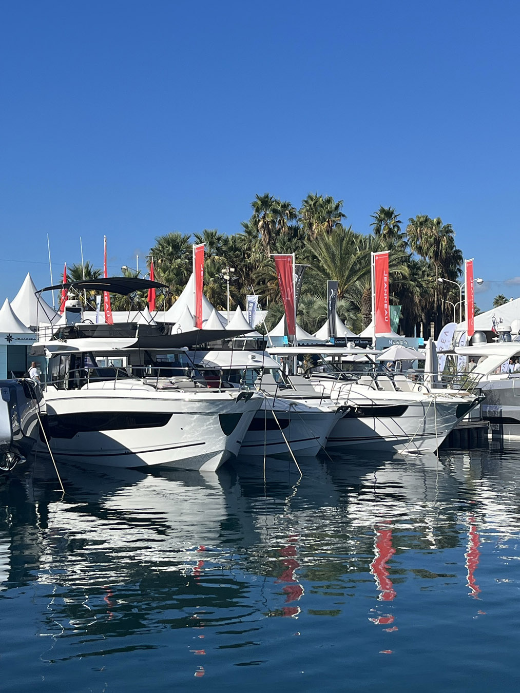 locasail au yachting festival cannes 2023 1