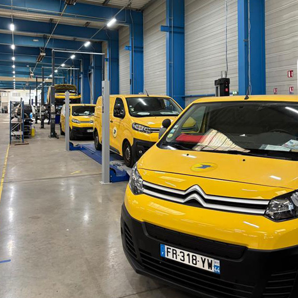 vehicules laposte qinomic vehicules laposte qinomic