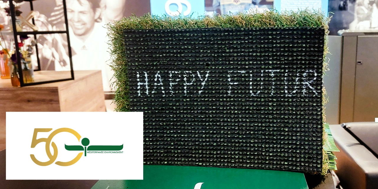 Méditerranée Environnement, expert en aménagement extérieur paysager et sportif en Région Sud, innove avec les gazons synthétiques ‘Happy Future’