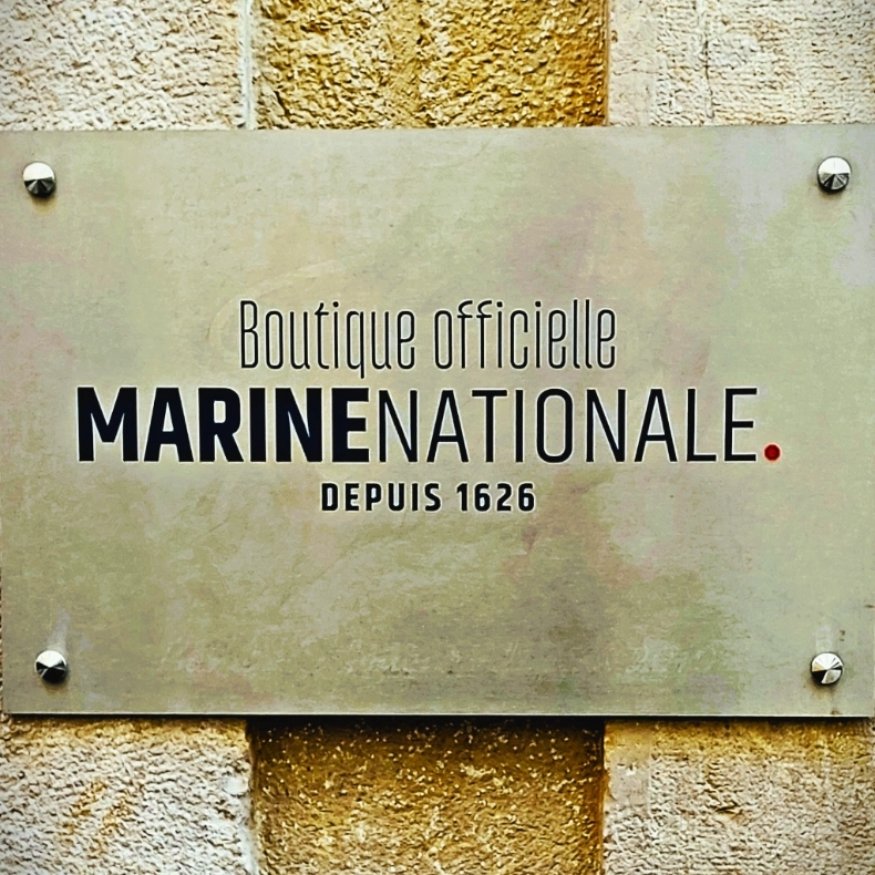 visite boutique marine nationale toulon (1)