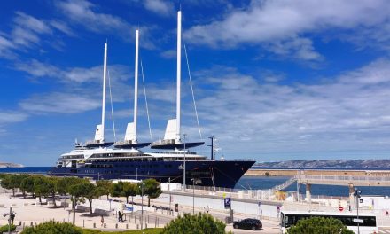 L’Orient Express Corinthian en escale inaugurale à Marseille