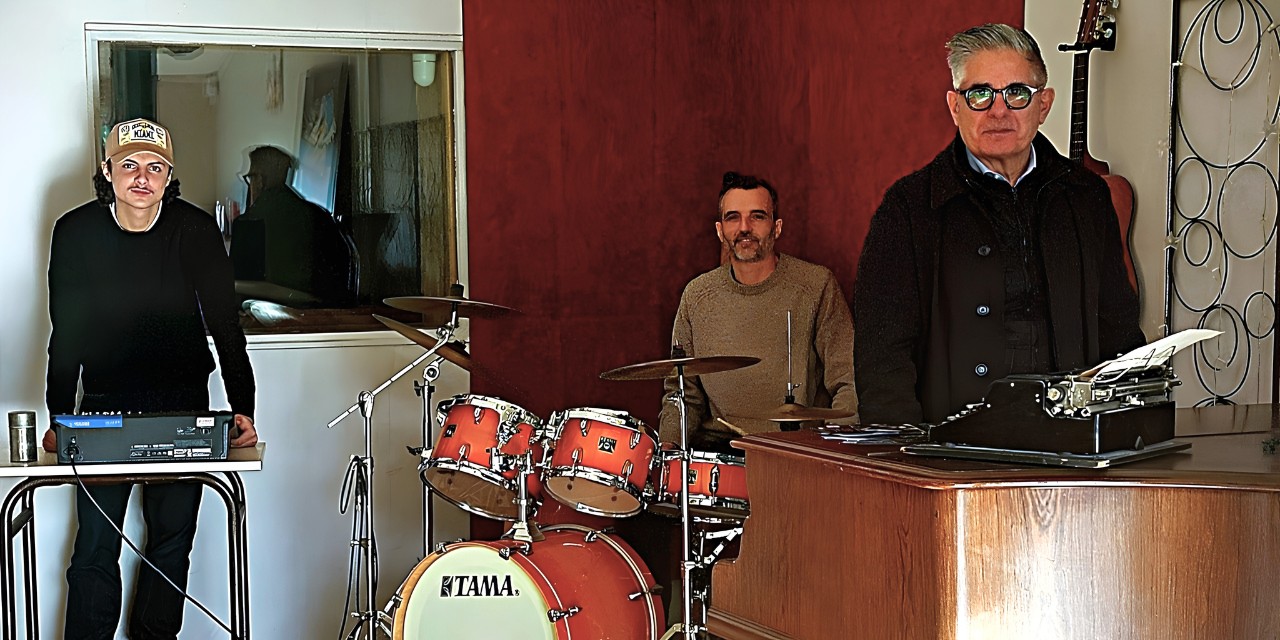 Jacques Edouard, auteur compositeur, interprète LE DOUTE, titre accessible en ligne sur le site web YouTube depuis le 10 juillet 26